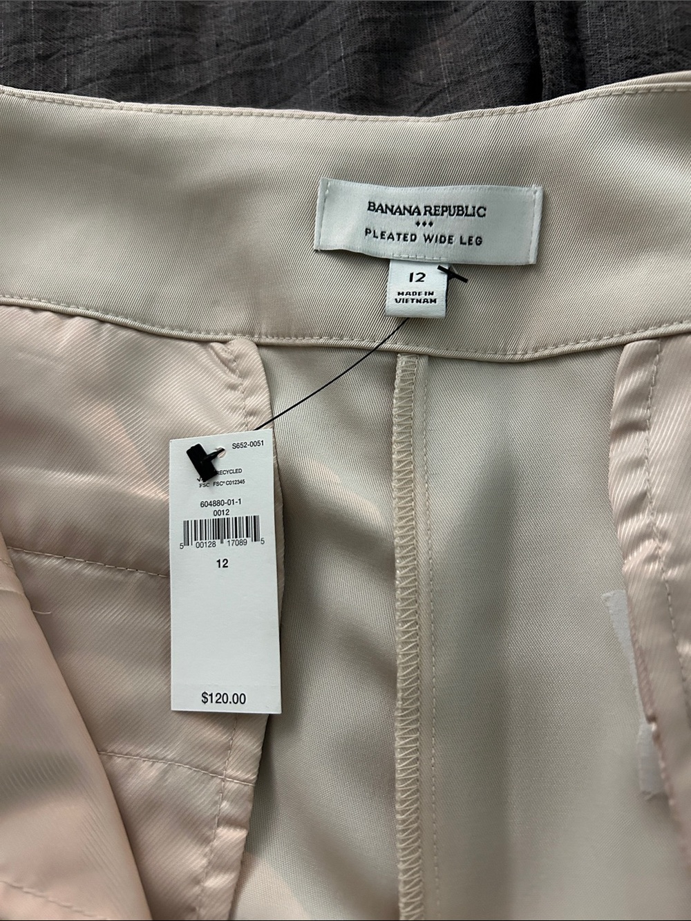 Banana Republic Cream High-Rise Pleated Wide-Leg Pants - Picture 2 of 9